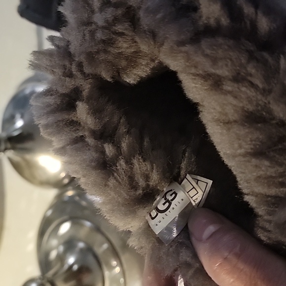 UGG Gray Shearling Boots size usa 7 - Picture 13 of 13